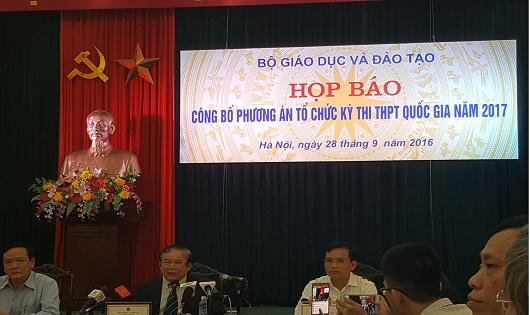 Môn Toán phải thi trắc nghiệm hoàn toàn