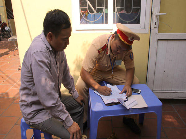 Hà Nội: Kiên quyết xử lỷ triệt để các loại xe chở hàng cồng kềnh