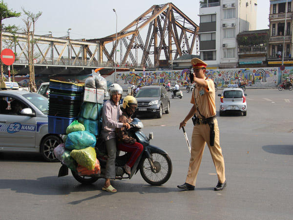 Hà Nội: Kiên quyết xử lỷ triệt để các loại xe chở hàng cồng kềnh