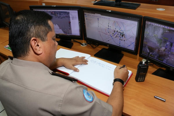 Đại diện CSGT các nước ASEAN tham quan Trung tâm điểu khiển giao thông Hà Nội