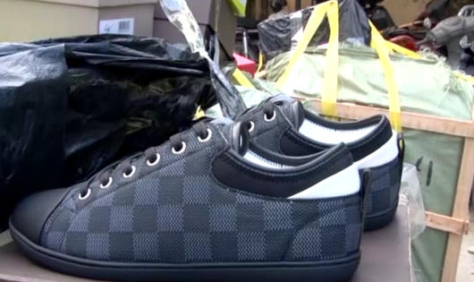 Phát hiện vụ vận chuyển hàng giả nhãn mác thương hiệu nổi tiếng trị giá hơn 1 tỷ đồng