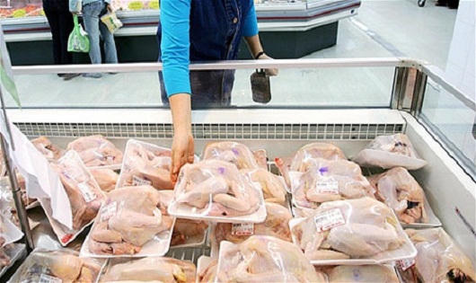 Việt Nam tạm ngừng nhập khẩu gia cầm Mỹ vì dịch cúm