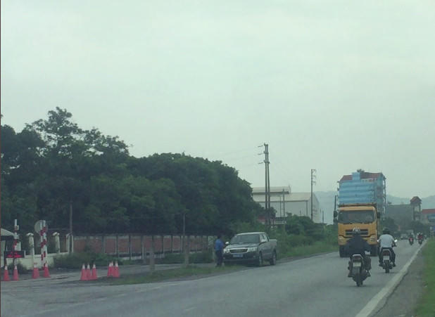 Thanh tra Giao thông Hải Dương “bật đèn xanh” cho xe quá tải vượt trạm cân?