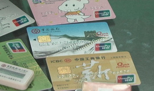 Dễ thành "miếng mồi" khi mở tài khoản, đăng ký thuê bao điện thoại tại Trung Quốc