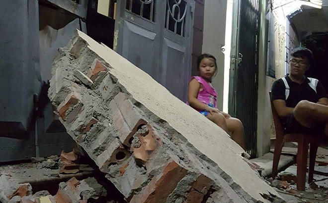 Hà Nội: Sập tường trường Tiểu học Đồng Tâm 