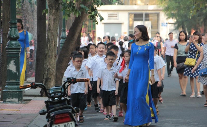 Bộ trưởng Phùng Xuân Nhạ gửi gắm niềm tin vào năm học mới