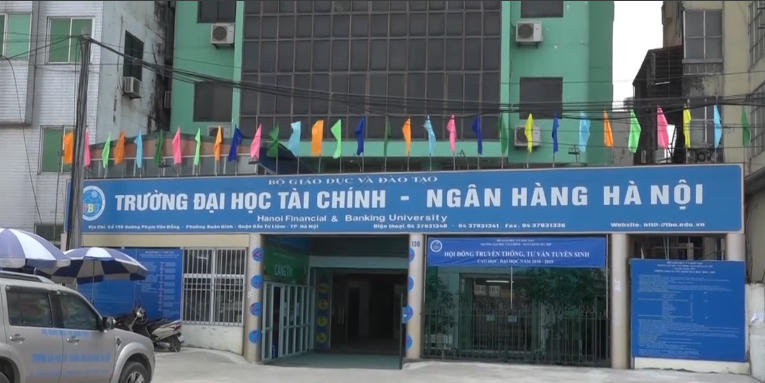 ĐH Tài Chính Ngân hàng Hà Nội: Bỏ hoang dự án xây dựng trụ sở mới
