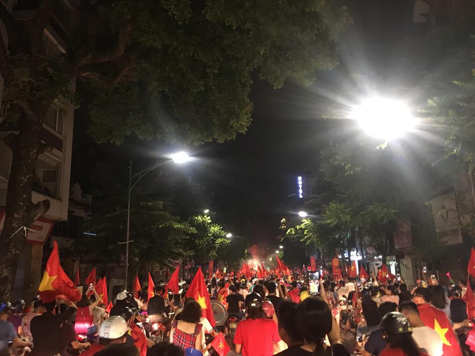 Clip: Văn Toàn ghi bàn để viết tiếp câu chuyện cổ tích cho bóng đá Việt Nam