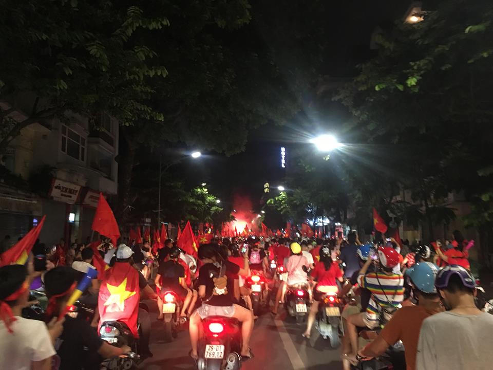 Clip: Văn Toàn ghi bàn để viết tiếp câu chuyện cổ tích cho bóng đá Việt Nam