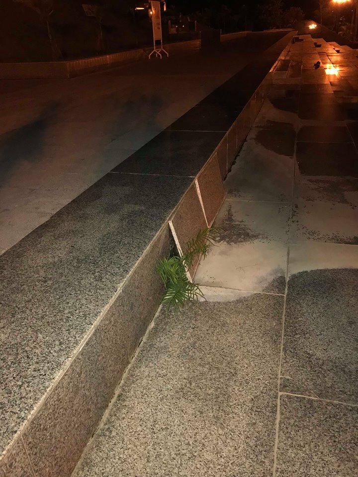 Nhiều hạng mục xuống cấp tại khu vực quảng trường Hòa Bình, nghi vấn về chất lượng công trình