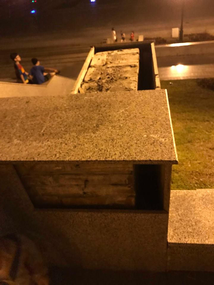 Nhiều hạng mục xuống cấp tại khu vực quảng trường Hòa Bình, nghi vấn về chất lượng công trình