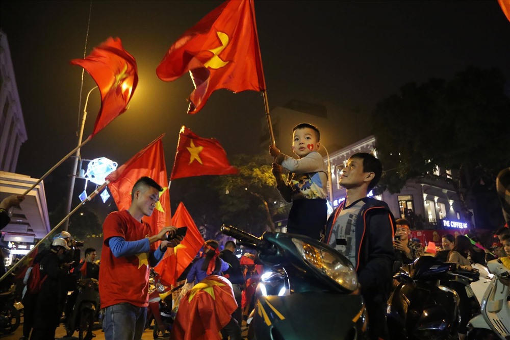 Đội tuyển U23 Việt Nam ăn “lẩu Thái” như thế nào?