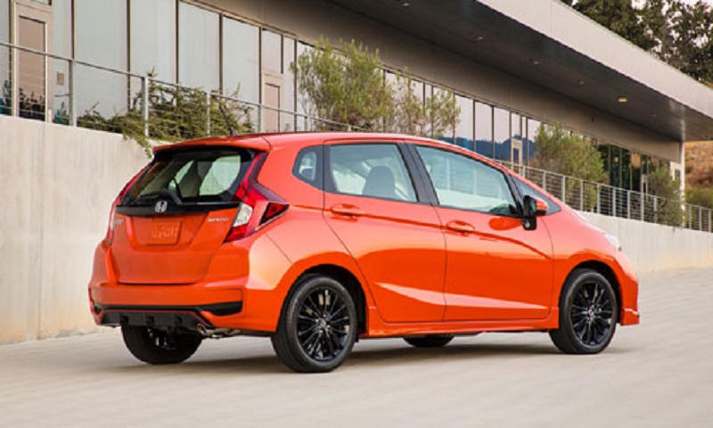 Top 10 xe hơi tiết kiệm xăng, dầu nhất cho năm 2019