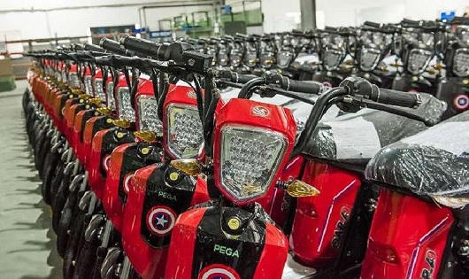 Khá Bảnh đốt xe máy đổi xe điện có phải chiến dịch truyền thông “bẩn” ?