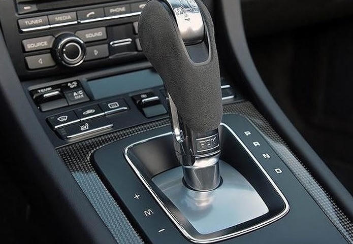 Ký hiệu cơ bản trên cần số ô tô cho tài xế mới