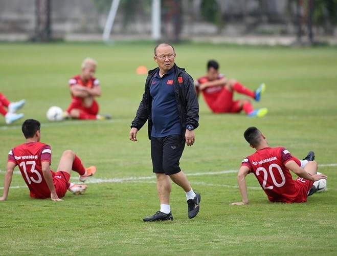 Thầy Park Hang Seo và các học trò sẵn sàng ăn “lẩu thái” siêu cay'