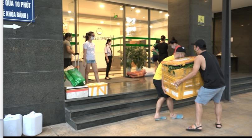 Độc đáo mô hình 'đi chợ hộ' tại chung cư Hà Nội mùa dịch 