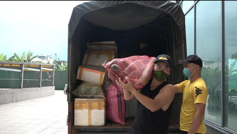 Độc đáo mô hình 'đi chợ hộ' tại chung cư Hà Nội mùa dịch 