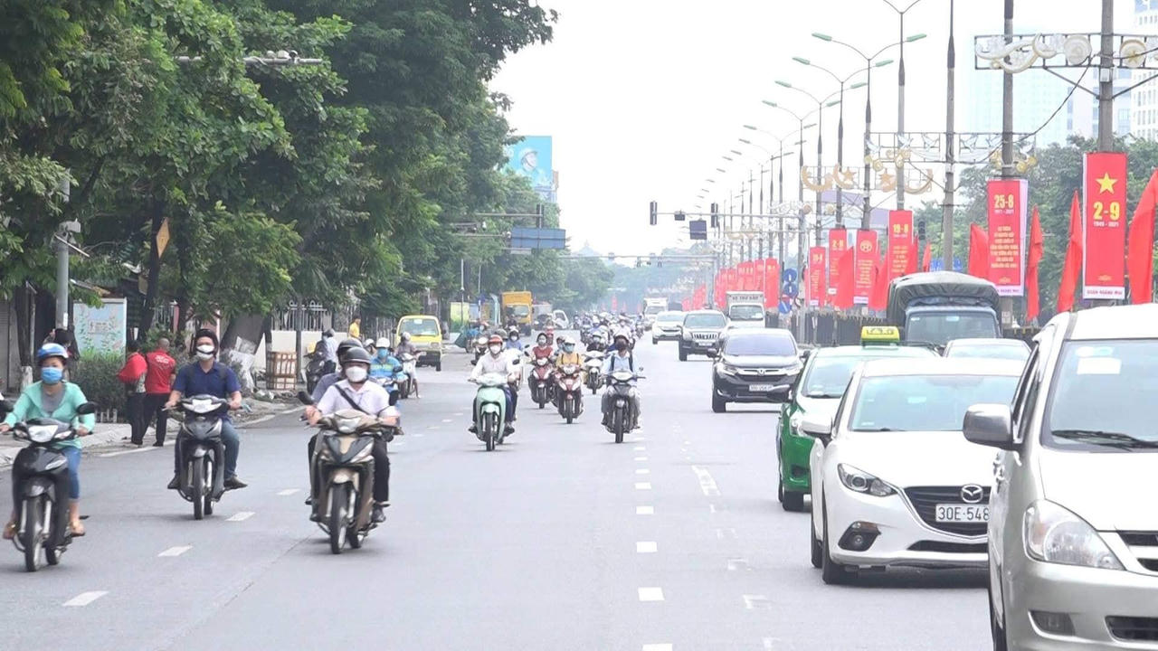 'Cười như mếu' bởi lý do ra đường của nhiều người Hà Nội đợt giãn cách mới
