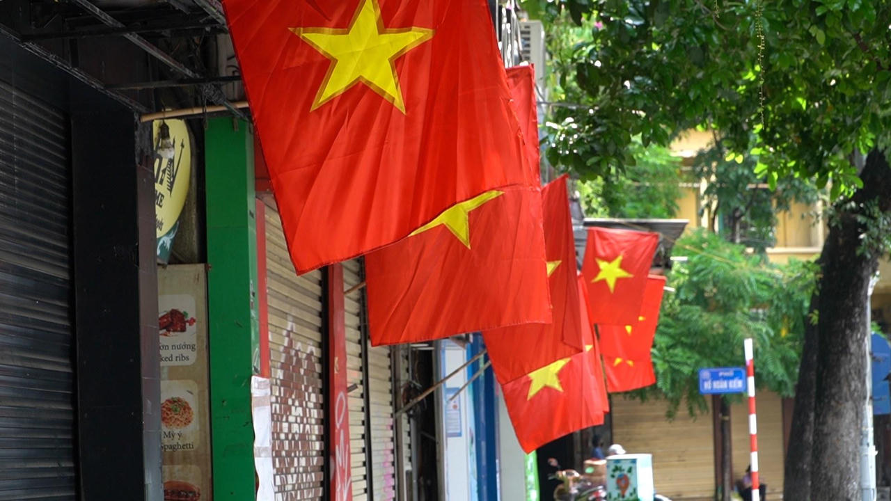 Hà Nội rực rỡ cờ Tổ quốc chào mừng 2/9 