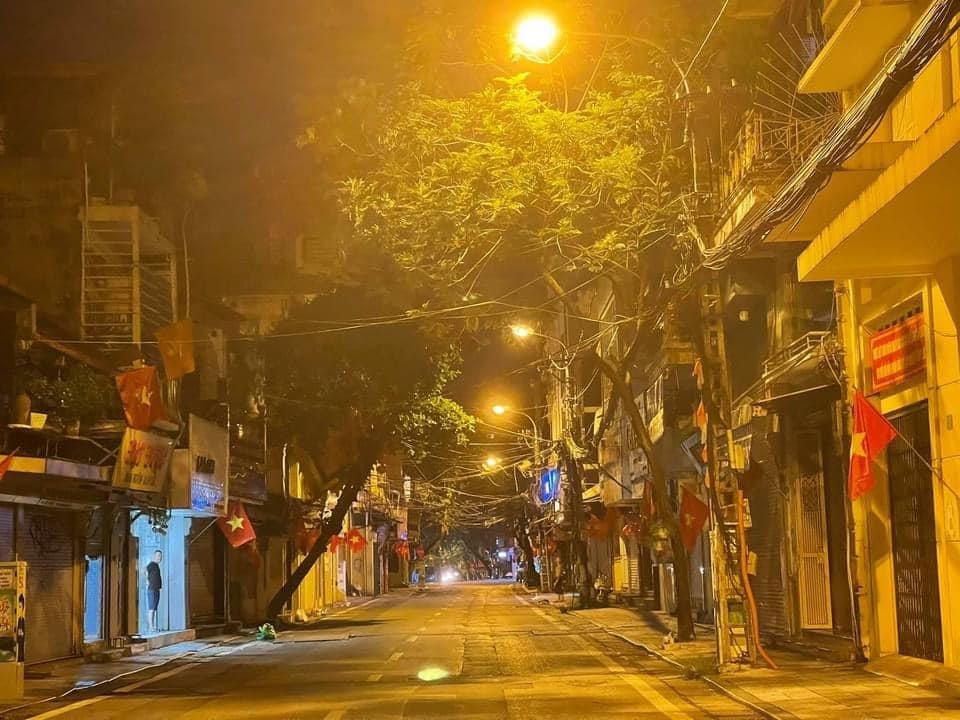 Hà Nội rực rỡ cờ Tổ quốc chào mừng 2/9 