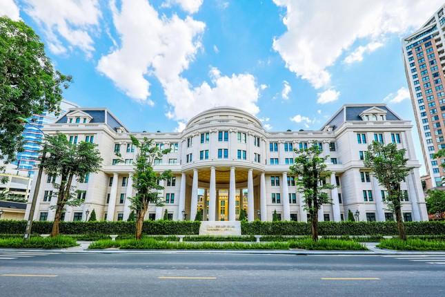 Những tòa cao ốc có kiến trúc độc đáo ở Hà Nội