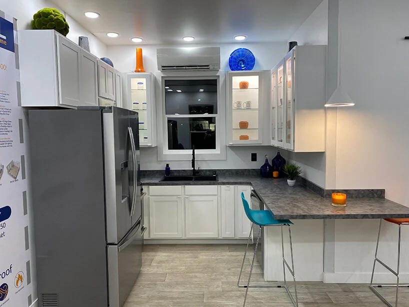 Bên trong căn nhà thuê 36m2 của tỷ phú Elon Musk