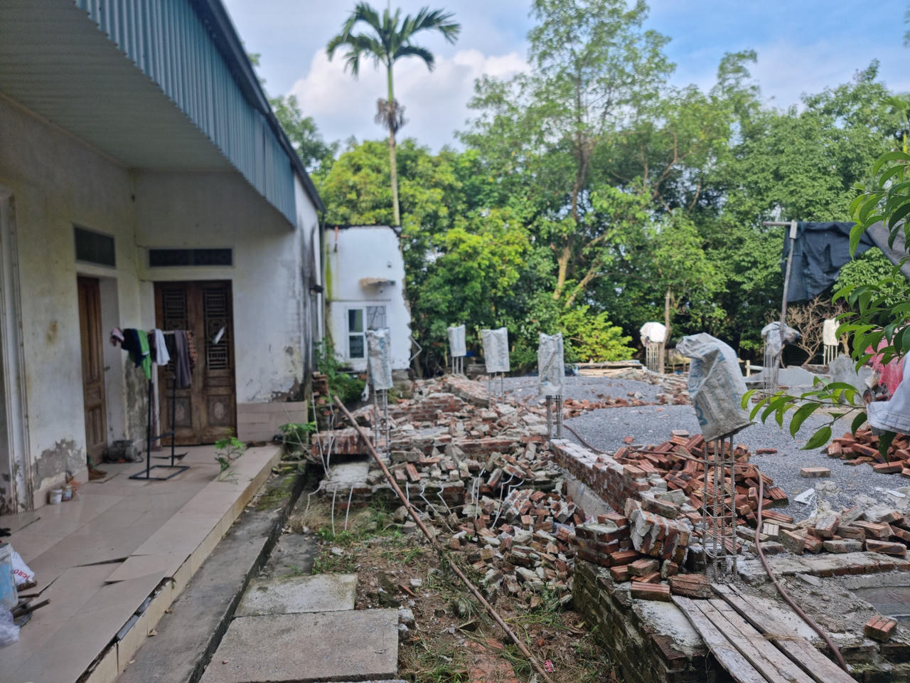 Thanh Oai (Hà Nội): Chính quyền xã Bình Minh tổ chức cưỡng chế có đúng quy định?