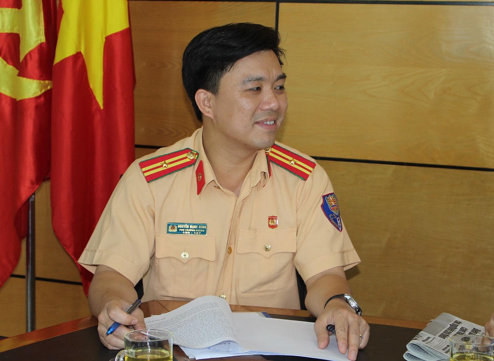 Trực tuyến với lãnh đạo CSGT Hà Nội về Nghị định 46