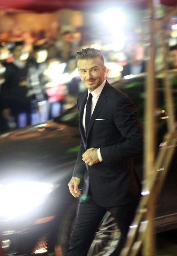 Những bộ cánh thời trang "đốn tim" phái đẹp của David Beckham 1