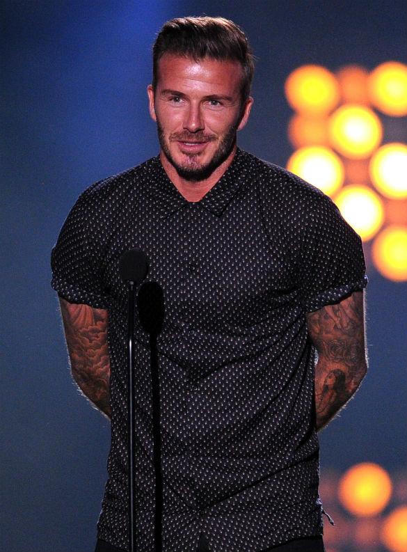 Những bộ cánh thời trang "đốn tim" phái đẹp của David Beckham 13