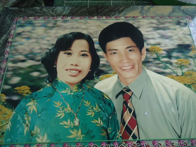 Nỗi lòng người đàn bà xinh đẹp hơn 30 năm yêu người cõi mê