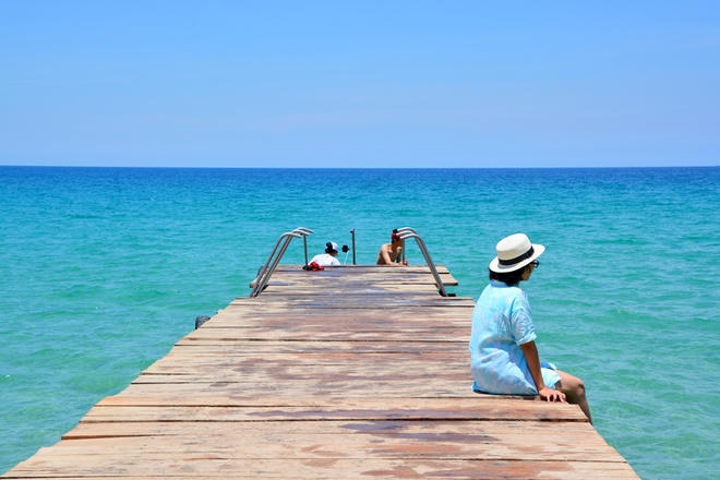 Mọi “ngóc ngách” của Kỳ Co đều đẹp và tạo nên những bức hình lưu niệm đáng nhớ. Kể cả chiếc cầu gỗ duy nhất để tàu cập bến cũng thành nơi chụp hình ưa thích của du khách. Mọi “ngóc ngách” của Kỳ Co đều đẹp và tạo nên những bức hình lưu niệm đáng nhớ. Kể cả chiếc cầu gỗ duy nhất để tàu cập bến cũng thành nơi chụp hình ưa thích của du khách.