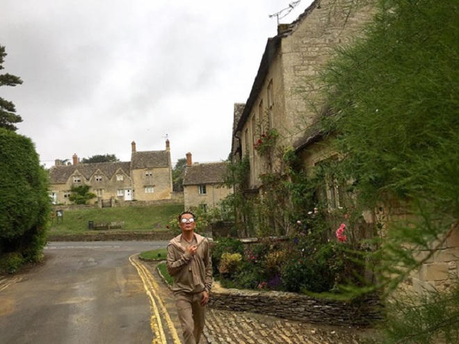 Mr Đàm thư giãn trong không khí tuyệt đẹp ở Anh Quốc