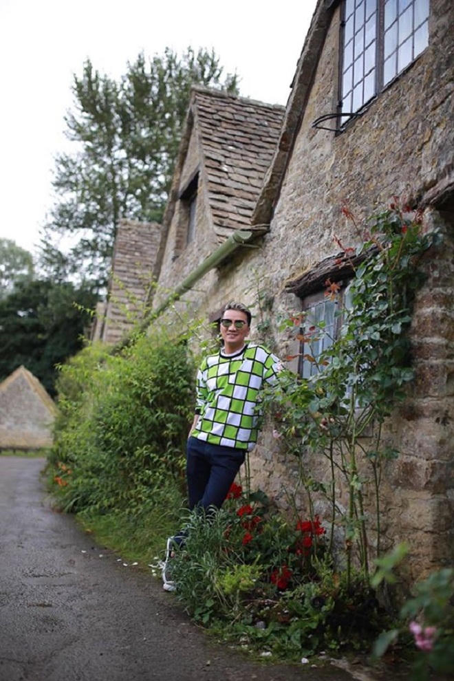 Mr Đàm thư giãn trong không khí tuyệt đẹp ở Anh Quốc