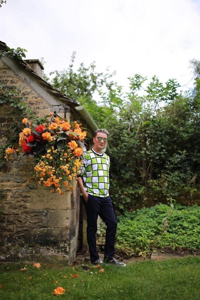 Mr Đàm thư giãn trong không khí tuyệt đẹp ở Anh Quốc