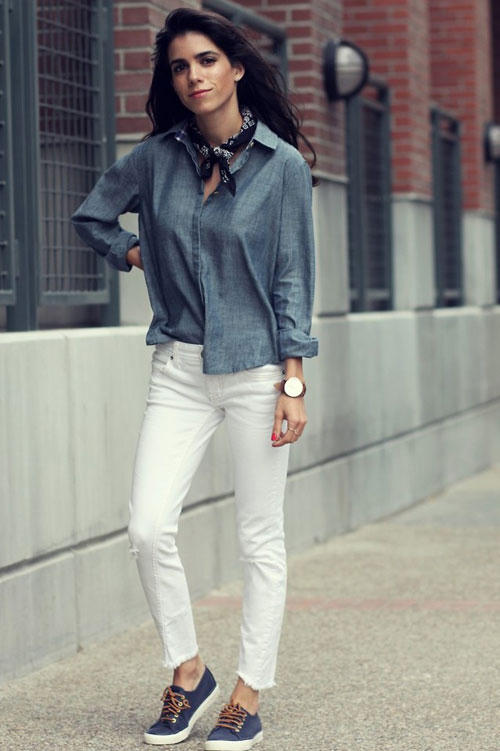 Kết quả hình ảnh cho Cà vạt, khăn quàng cổ hoặc nơ bướm