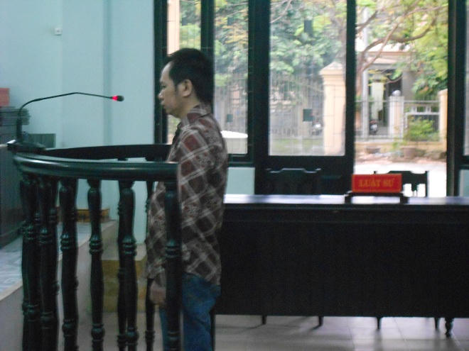 Vượt cả nghìn km đi ăn trộm