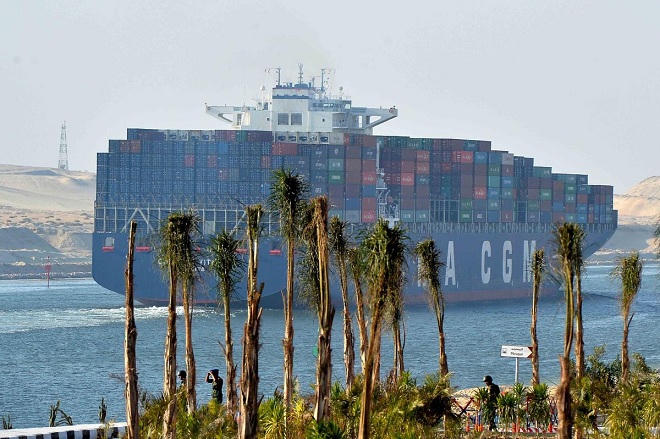 Công trình 'huyền thoại' kênh đào Suez mới