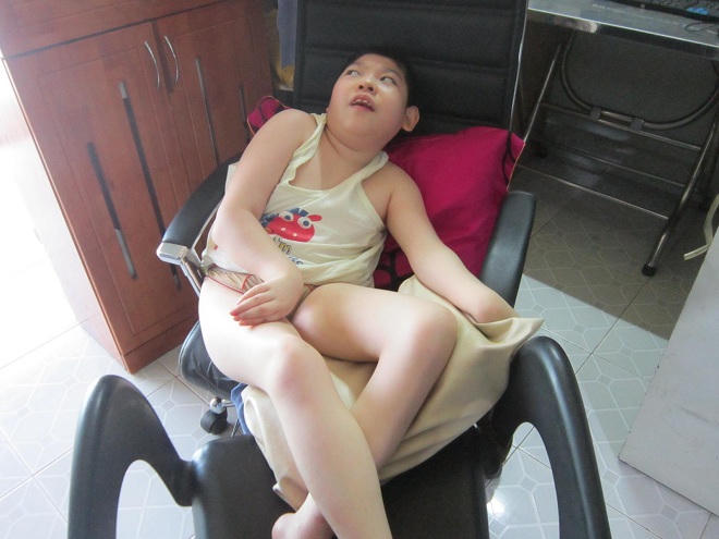 Tình yêu thương trong ngôi nhà có ba người cùng lâm trọng bệnh