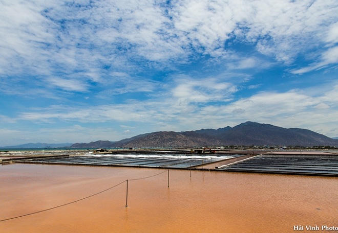 7 ngày dọc ven biển Nam Trung Bộ - Tây Nguyên: Khởi hành trong đêm mưa