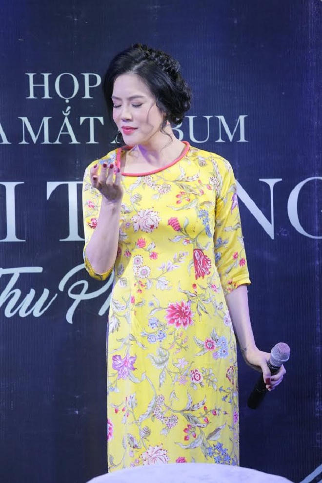 Ca sĩ Thu Phương: “Các con tôi thiệt thòi vì không có được một cái Tết Trung thu thực sự”