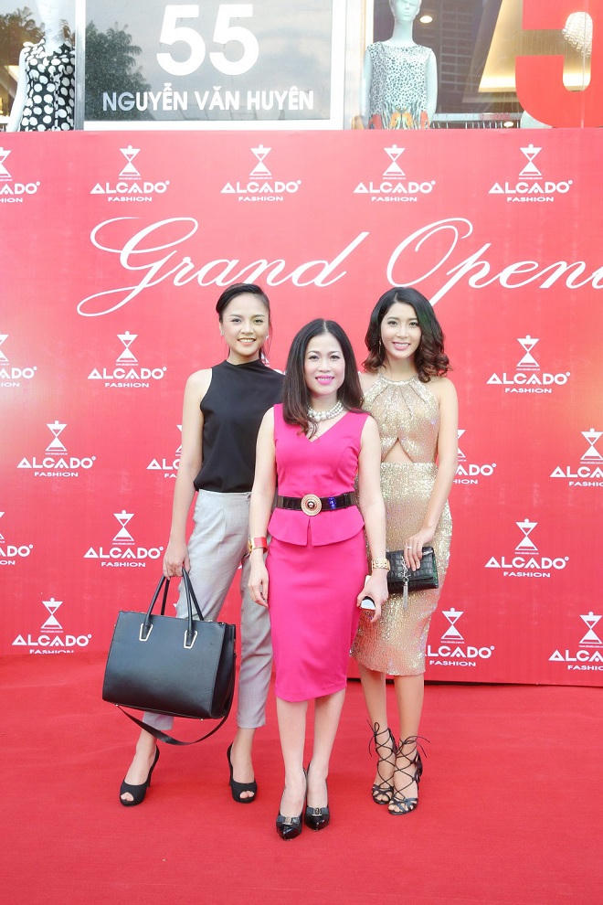 Khai trương ALCADO Nguyễn Văn Huyên tưng bừng giảm giá.