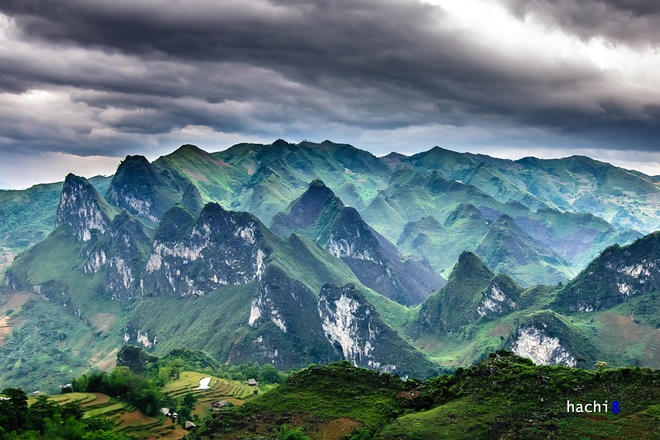 Kết quả hình ảnh cho Cao nguyên đá Đồng Văn – Huyền bí một màu đá xám