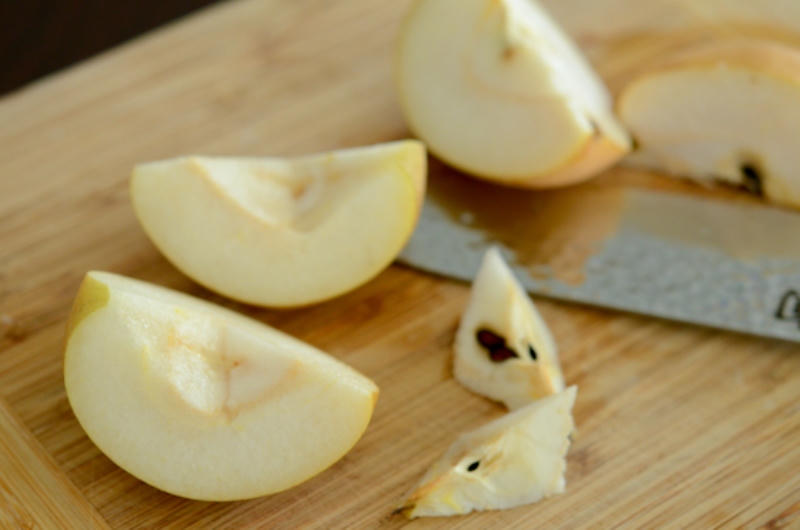 Kết quả hình ảnh cho cắt gọt lê táo trong nước