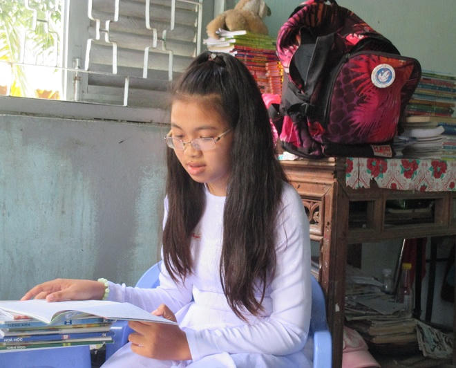 Cô học trò nghèo và nghĩa cử “lá rách đùm lá tả tơi”  