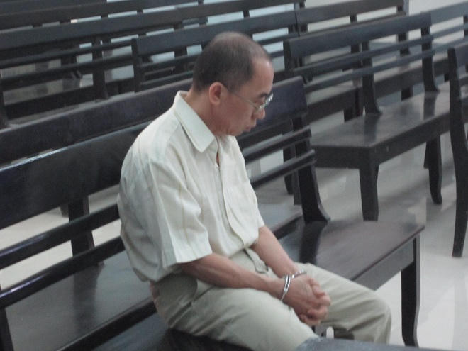 Ngủ cùng con riêng của vợ, tự nguyện bồi thường hơn 800 triệu