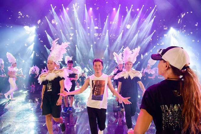 Hồng Ngọc, Thanh Thảo, Noo Phước Thịnh tập luyện cùng Mr Đàm đến tận khuya