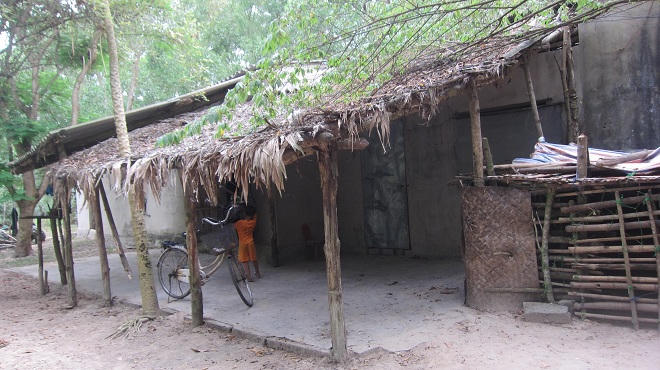 Cuộc “vượt cạn” kỳ tích của sản phụ tâm thần đẻ rơi ngoài bụi sả 