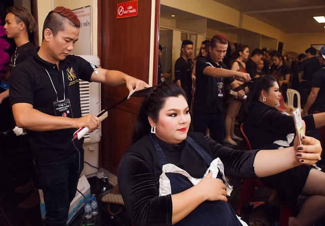 'Sao' nô nức xem show của Mr Đàm